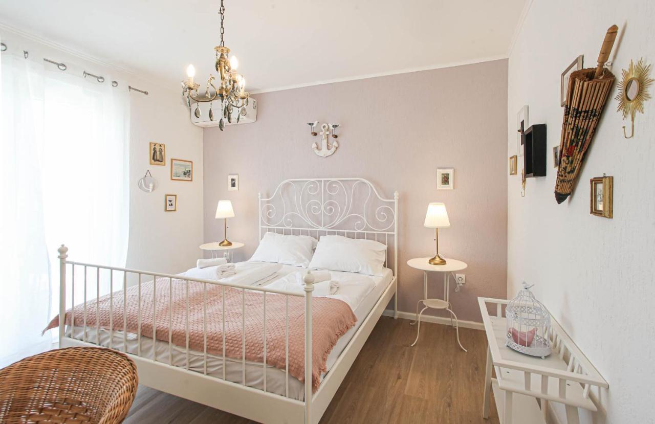 בפורטורוז Sherlock'S Holidays Boutique Rooms מראה חיצוני תמונה