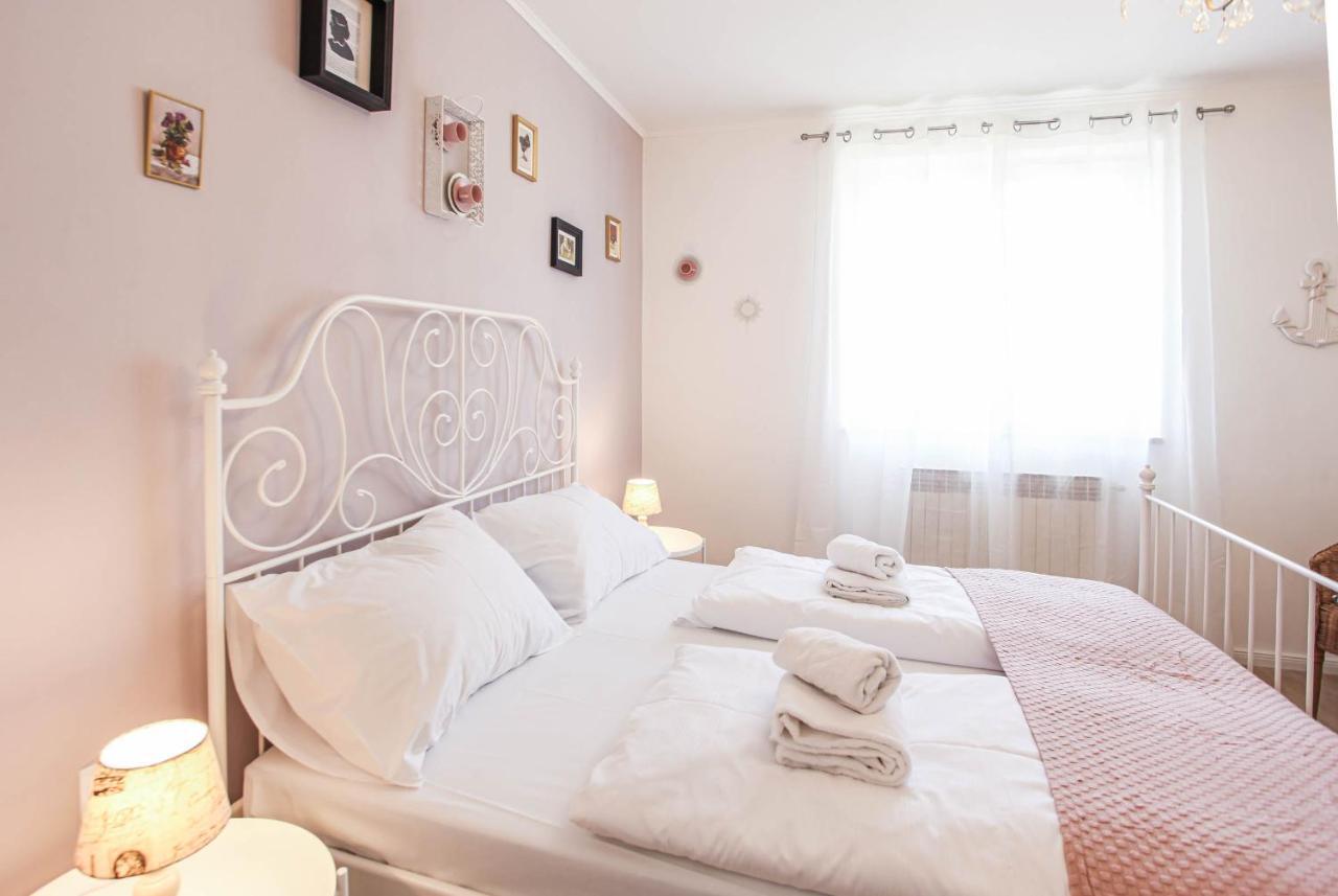 בפורטורוז Sherlock'S Holidays Boutique Rooms מראה חיצוני תמונה